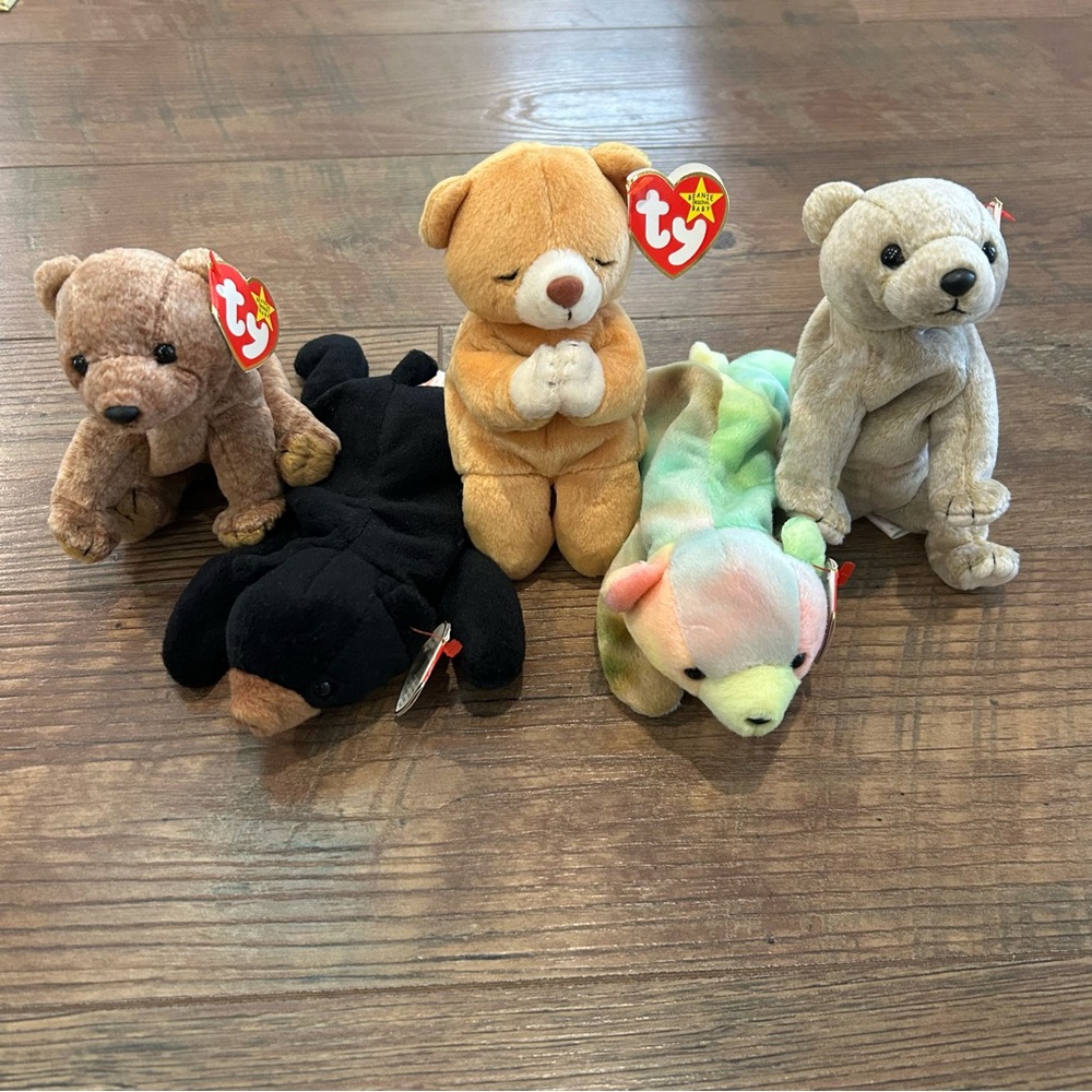 Lot of 5 Ty Beanie Babies Hope, Blackie, Sammy, Pecan, & Almond